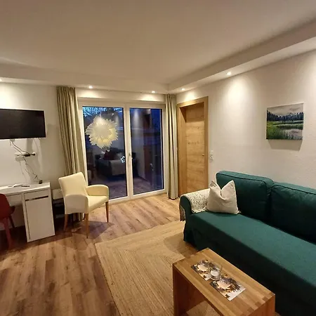 Nordkette Apartman *